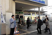 地元の皆さんからのご要望は、駅頭演説、自転車廻りやミニ集会等で頂きました。右端は、西東京市の東大農場の写真です。